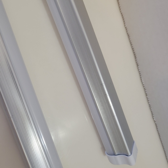 LED Shop Light Fixture 12in 2 pack - Picture 8 of 8